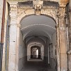 Portale e ingresso al palazzo antico - Popoli (Abruzzo)